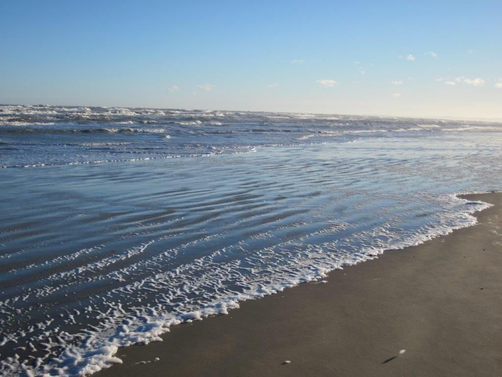 Nyd den hvide sandstrand ved Uggerby